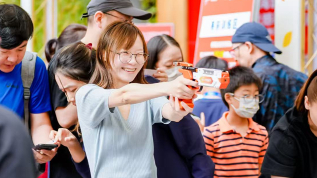 gLAes, knSMo gLAes, knSMo