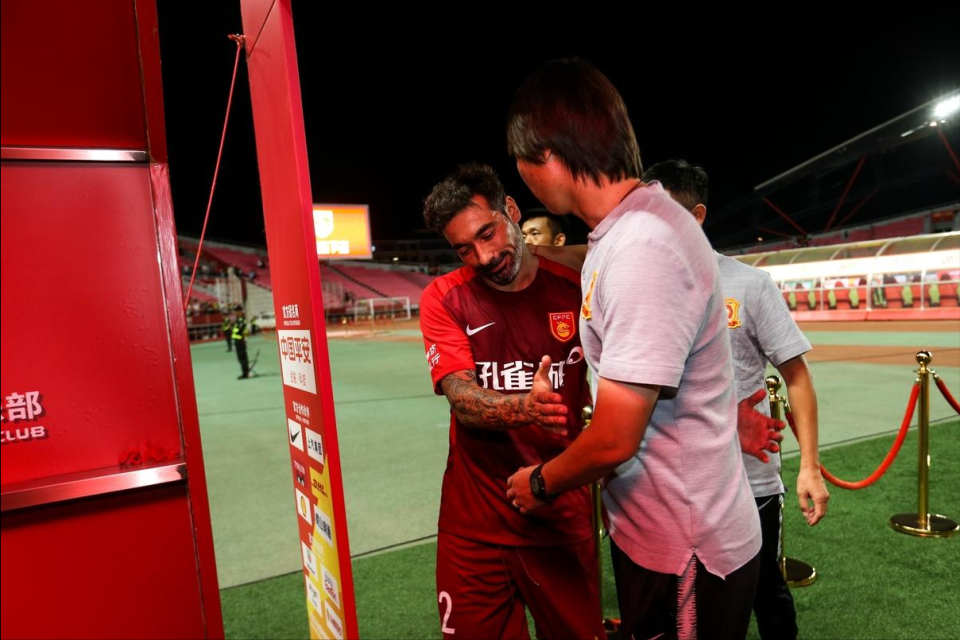 拉他的好朋 拉他的好朋